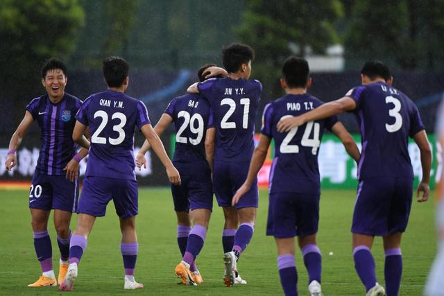 范戴克职业生涯8次与哈兰德交手 5胜3平未尝败绩